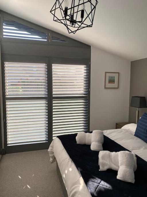 Mayflower, Luxury Norfolk Retreat - Brancaster, Sleeps 4 -12 Exterior photo