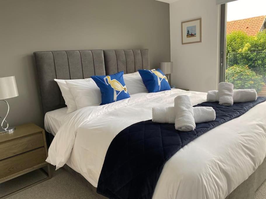 Mayflower, Luxury Norfolk Retreat - Brancaster, Sleeps 4 -12 Exterior photo